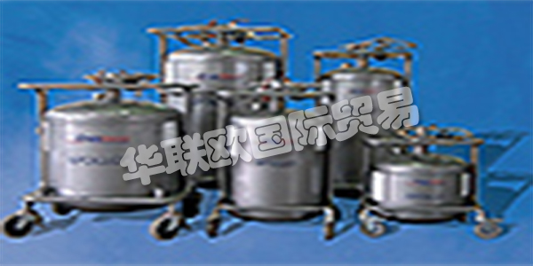CRYOTHERM它分配溫度保持可用時(shí)間長(zhǎng)，都提供了容器和傳送控制系統(tǒng)，通過他們的研究，一個(gè)特殊的，復(fù)雜的絕緣專門開發(fā)：內(nèi)外容器之間的高品質(zhì)的多層真空超級(jí)絕緣，高活性的吸附劑和一種基于計(jì)算機(jī)的，優(yōu)化的熱設(shè)計(jì)減少熱的發(fā)生率因此液態(tài)氣體的蒸發(fā)量降至最低。他們?yōu)槊宽?xiàng)任務(wù)為您制造合適的容器。無論是小型還是大型，無論是固定的還是移動(dòng)的，用于短期或長(zhǎng)期存儲(chǔ)，用于實(shí)驗(yàn)室或z。B.海外運(yùn)輸。