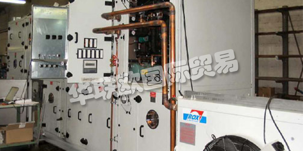 ROX-KLIMATECHNIK GmbH作為房間和工藝空氣技術(shù)設備和組件的制造商，是規(guī)劃者，工廠建設者和工廠操作員的合作伙伴。采用Rox-Klimatechnik GmbH中央空調(diào)的室內(nèi)空氣和工藝空氣技術(shù)有助于保持舒適的室內(nèi)氣候。清潔污染的廢氣是積極的環(huán)境保護。